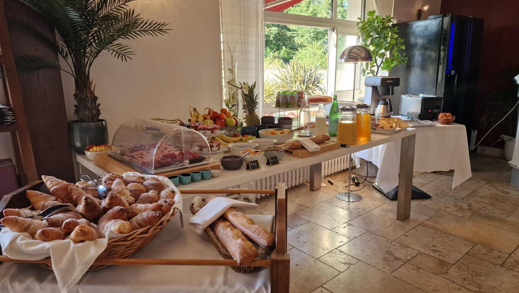 Hotel Saint Jacques Thorigné-sur-Dué Eksteriør billede
